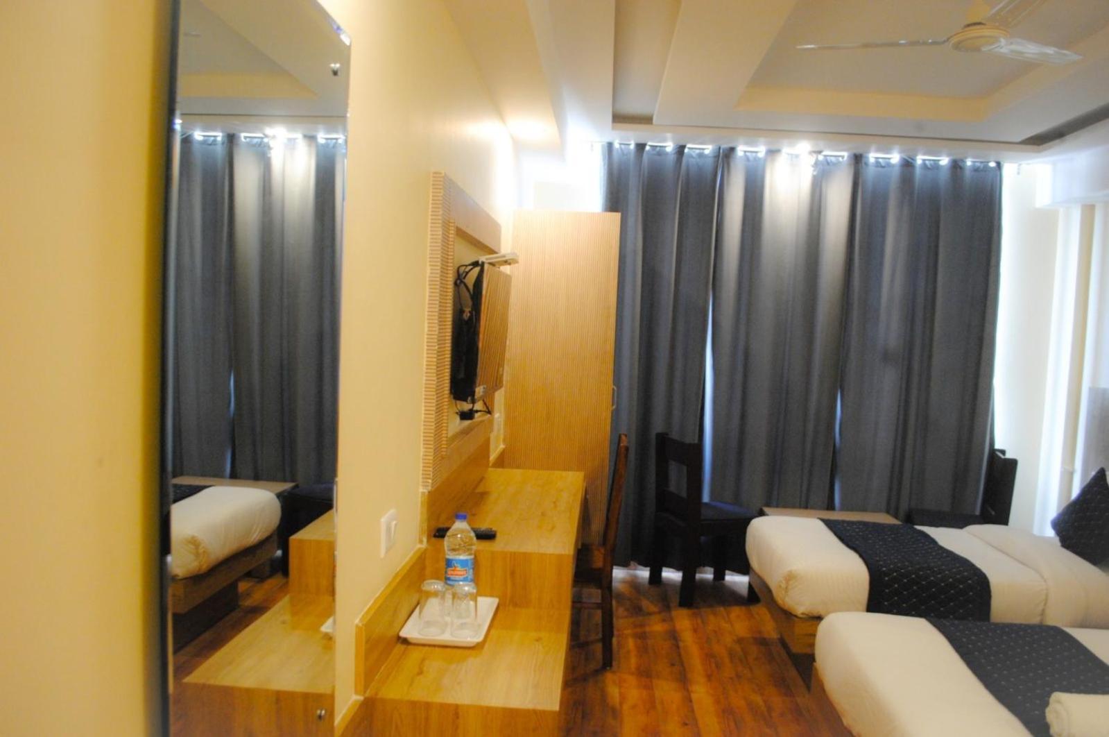 The Fragrance Hotel Katra  Buitenkant foto